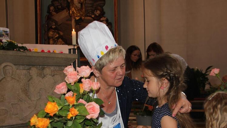 In einem Gottesdienst wurde Helga Eberth auch von den Kindern verabschiedet.Foto: Veronika Schadeck