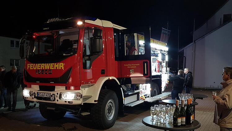 Das vor vier Wochen übergebene neue Feuerwehrfahrzeug ist einer der größten Ausgabeposten im Haushalt der Gemeinde Steinwiesen. Foto: Archiv