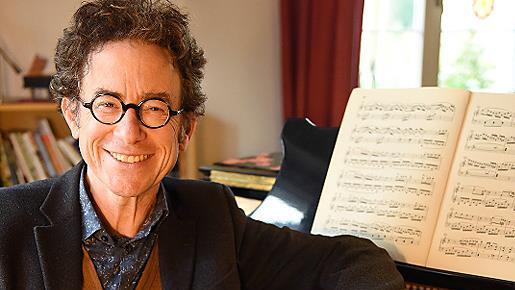 Dozent und Weltklassepianist Gilead Mishory gastiert mit seinem Meisterkurs auch in Forchheim.