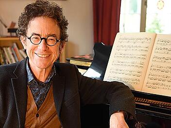 Dozent und Weltklassepianist Gilead Mishory gastiert mit seinem Meisterkurs auch in Forchheim.