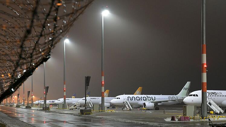 Winterwetter - Flughafen Berlin/Brandenburg