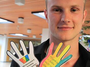 Pflegekräfte werden gesucht. Paul Pirmann hat am BBZ die Gewissheit gefunden, dass er auf diesem Sektor arbeiten möchte. Foto: Heike Beudert