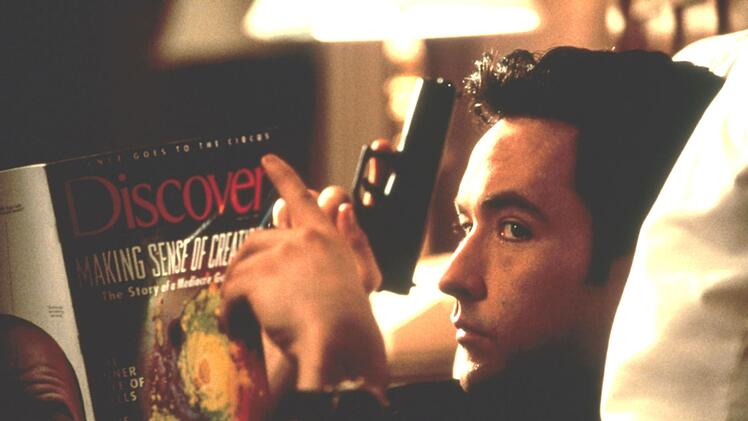In der schwarzen Kom&ouml;die "Ein Mann - ein Mord" (1997) spielte Cusack einen Auftragskiller auf Klassentreffen. Er schrieb auch am Drehbuch mit und etablierte sich damit endg&uuml;ltig als vielseitiger Filmemacher.