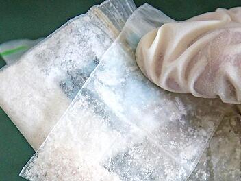 Die Angeklagten sollen mit Crystal gedealt haben.  Foto: Christopher Schulz