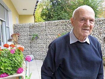 Pater Andreas Thorwarth will am Montag im Gottesdienst Dank sagen für 80 zufriedene Lebensjahre.  Foto: Marion Krüger-Hundrup