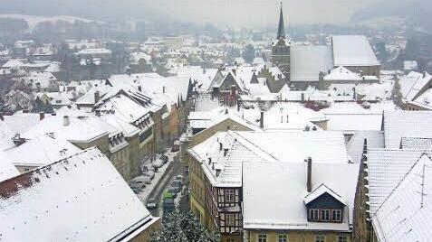 Blick vom Kronacher Stadtturm auf die verschneite Lucas-Cranach-Stadt