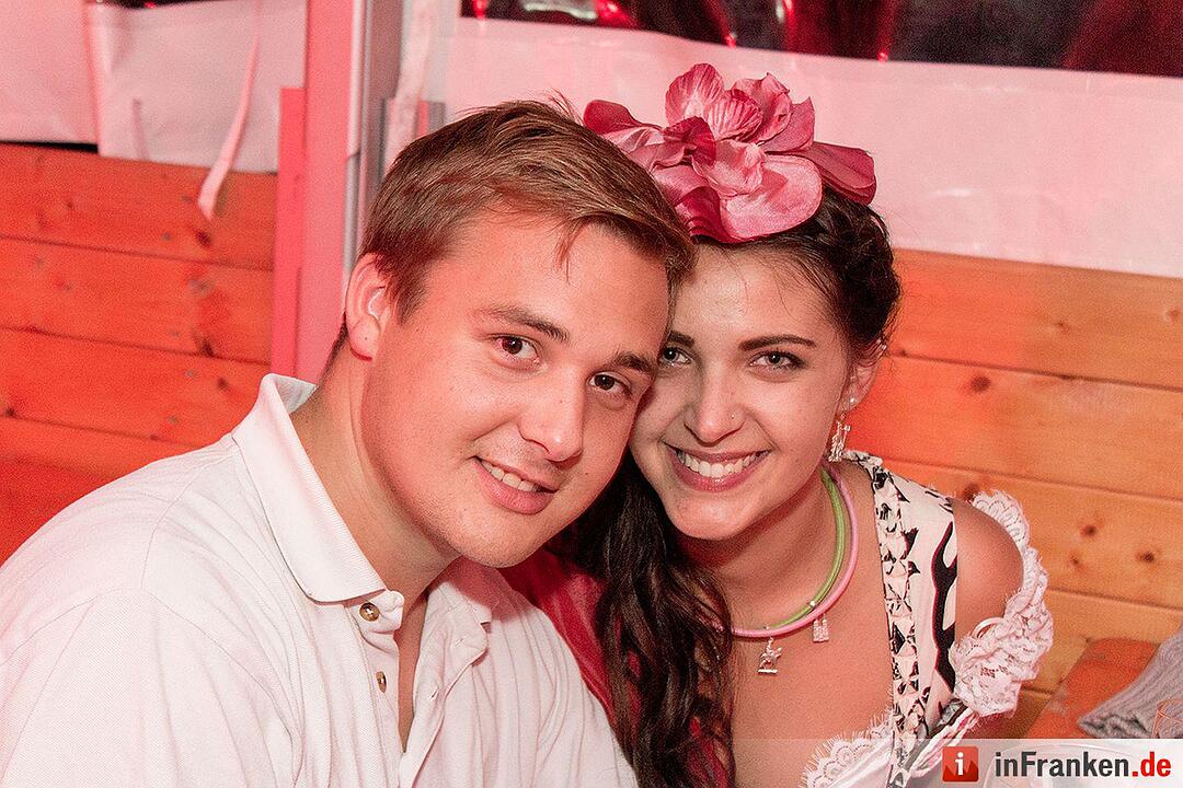 Sandkerwa: Partyfotos