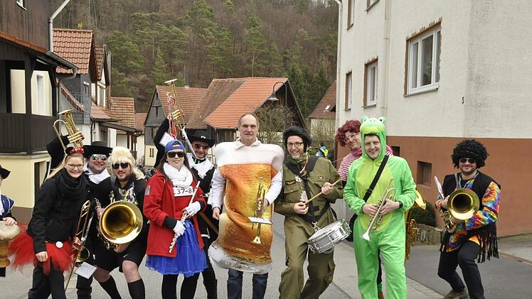 Eindrücke vom Stralsbacher Faschingszug. Foto: Peter Klopf