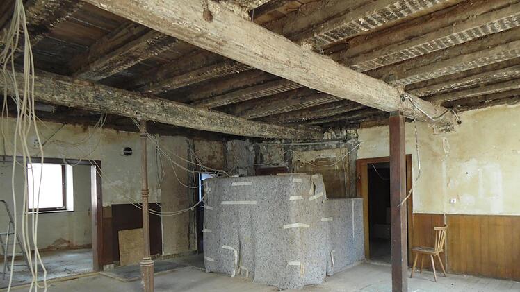 Die Theke soll im Laufe des Monats Mai noch ausgetauscht werden.