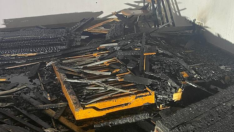 Orgel in Flammen