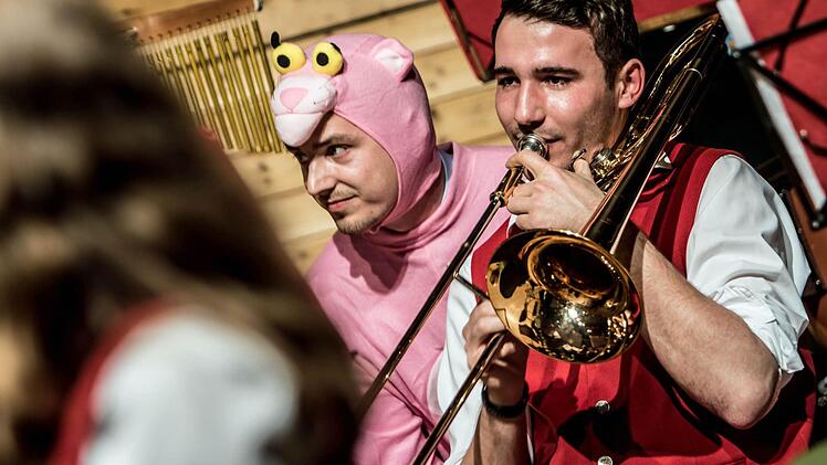 Impressionen vom Weihnachtskonzert in der Franz-Goebel-HalleFoto: Jochen Berger