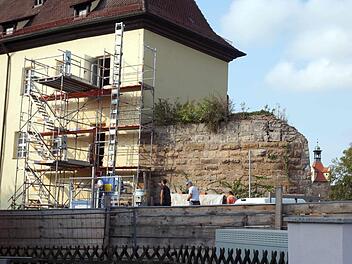 An dieser Ecke des Herzogenauracher Schlossgebäudes konnte Wasser eindringen. Foto: Richard Sänger