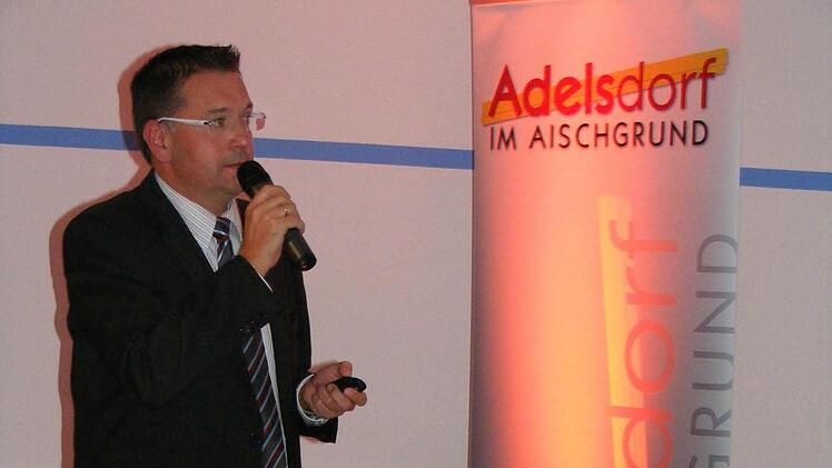 Bürgermeister Karsten Fischkal berichtete ausführlich über die aktuelle Situation in seiner Gemeinde.