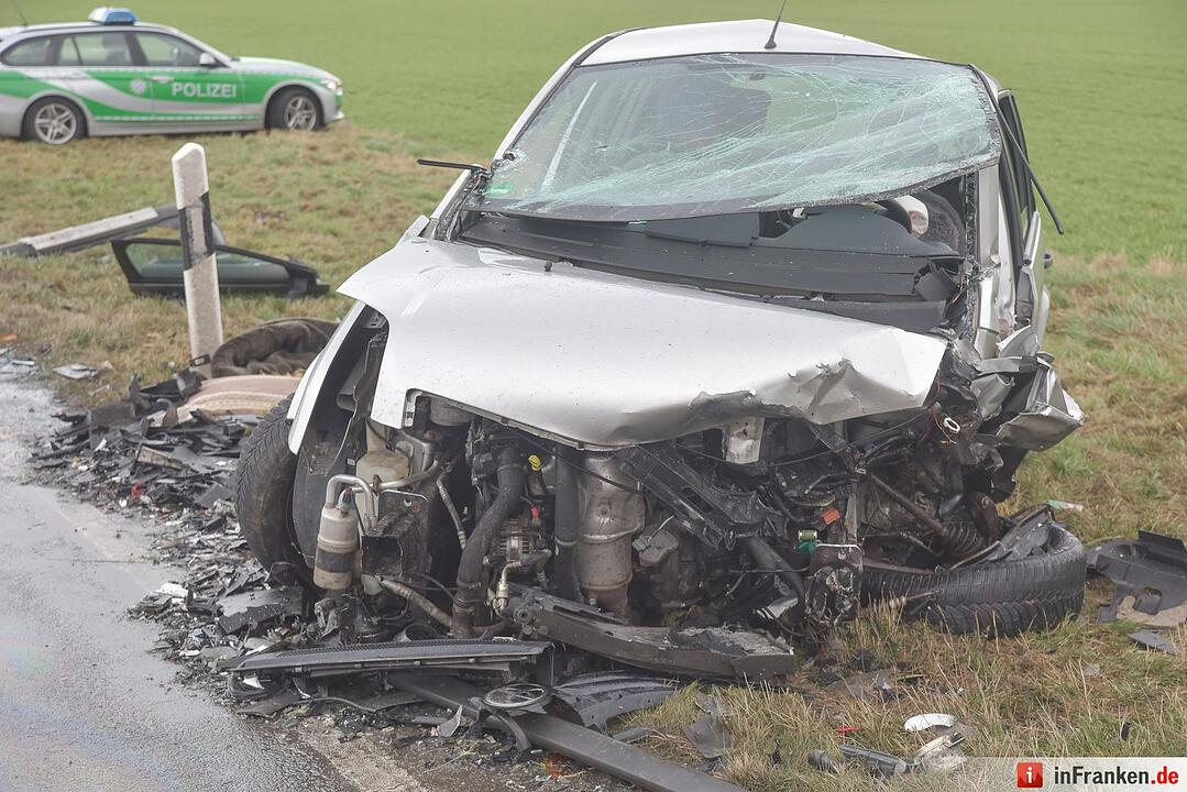 Tödlicher Verkehrsunfall auf B8 Richtung Würzburg