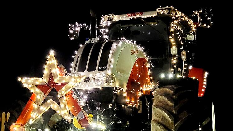 Kulmbach: "Weihnachtsfahrt" findet am Freitag statt - Landwirte fahren mit leuchtenden Traktoren
