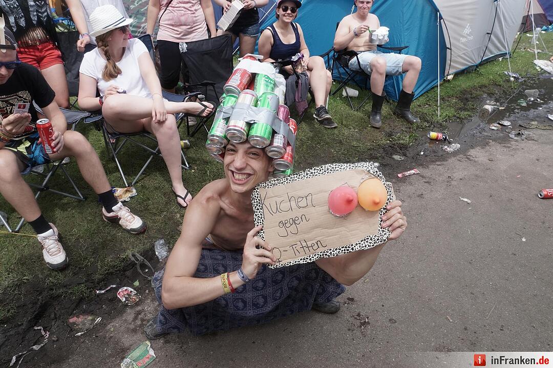 Die schrägsten Outfits bei Rock im Park 2016