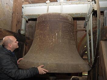 Der Abschied naht:  Die  alten Glocken der Gleußener Kirche werden wohl rund um die Weihnachtszeit zum letzten Mal schlagen. Im Laufe des  Frühjahrs kommen dann die neuen Bronzeglocken  hoch in die Kirchturmspitze.Berthold Köhler
