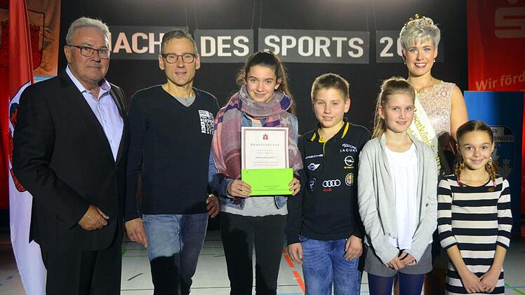 Mannschaftsehrungen: Die Kampfsportabteilung des SV GaritzPeter Rauch