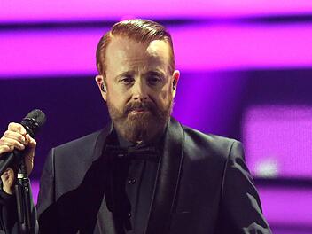 Schlagerstar Ross Antony wurde von Heidi "pers&ouml;nlich gefragt", auf dem "HeidiFest" aufzutreten.