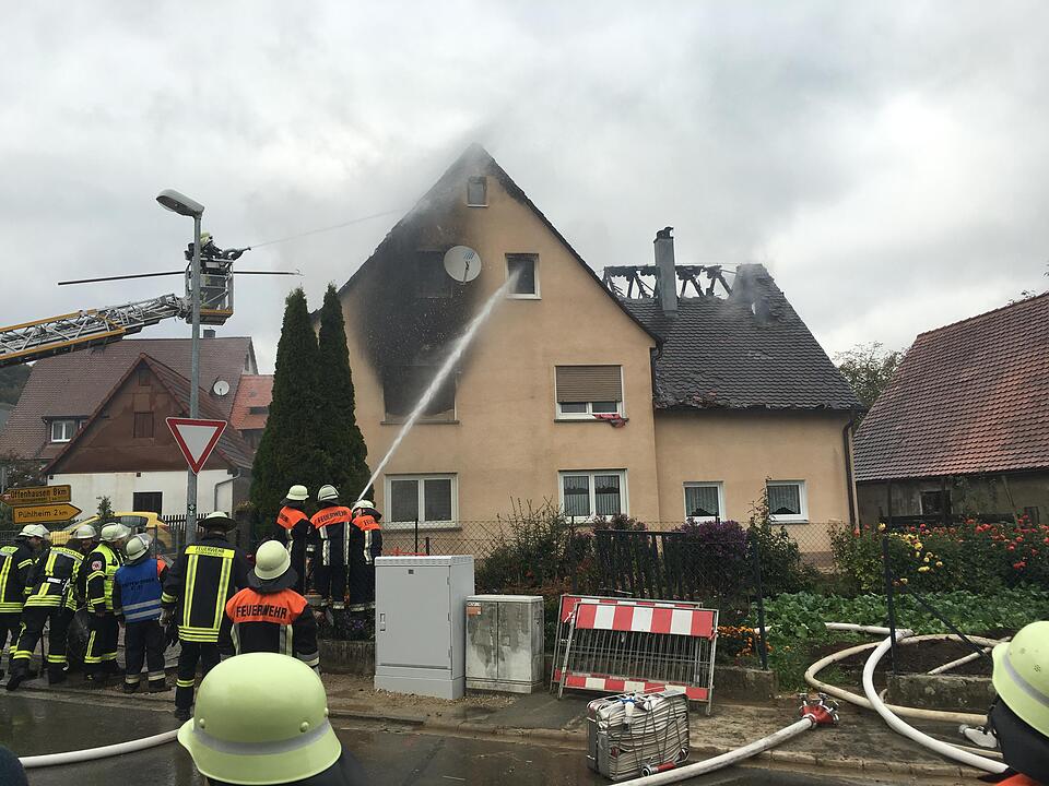 Wohnhaus brennt in Altdorf vollkommen aus