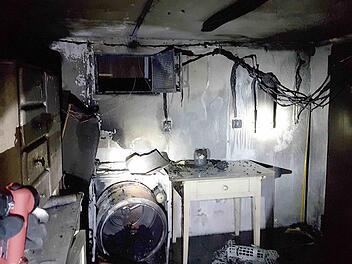 Der Kellerraum wurde schwer beschädigt. Foto: Richard Sänger