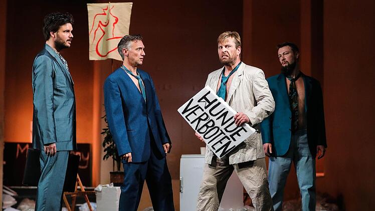 Die Oper "Aufstieg und Fall der Stadt Mahagonny" von Bert Brecht und Kurt Weill feierte Premiere am Landestheater Coburg. Regie führte Konstanze Lauterbach.Foto: Henning Rosenbusch
