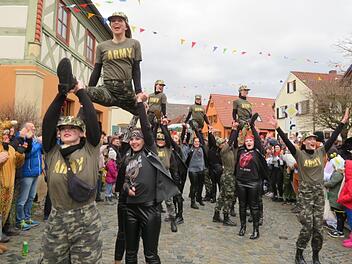 Viel Applaus vom Publikum erhielten die Mädels der Garde. Foto: Monika Schütz