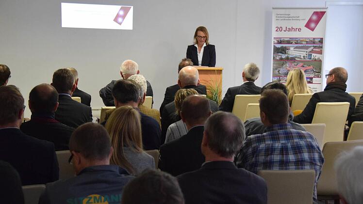 GKG-Geschäftsführerin Monika Röther und die Gäste,