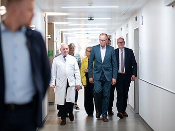 Bundeskanzler Merz im Alfried Krupp Krankenhaus in Essen