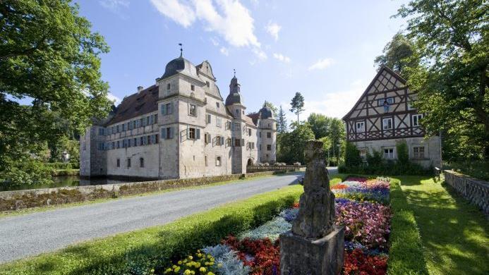 Traumhaft gelegen: das Wasserschloss MitwitzFrankenwald Tourismus/ A. Hub