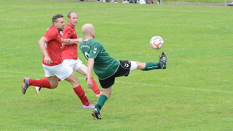 Relegation TSVgg Hausen - DJK Weichtungen. Foto: ssp