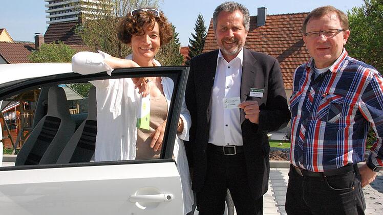 Christiane Hartleitner, Udo Petzoldt und Stefan Lehner (von links) mit dem neuen "meiaudo".Uschi Prawitz