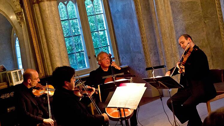 Das Bamberger Streichquartett bei seinem Gastspiel im Marmorsaal von Schloss RosenauFoto: Jochen Berger