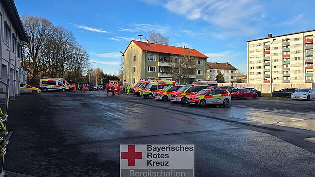 Kreis Coburg: "Brennender Topf" l&ouml;st Gro&szlig;einsatz aus - 100 Einsatzkr&auml;fte vor Ort