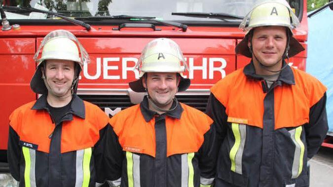 Martin Bittel, Paul Bächmann und Rainer Richter (v. l.) errangen das Abzeichen in der Stufe Gold/Rot. Foto: Wo
