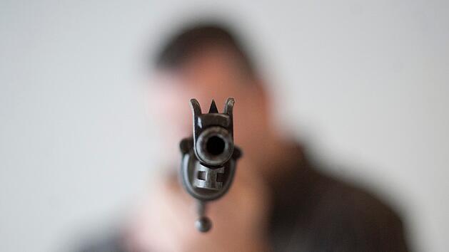 N&uuml;rnberg: Mann nach Imbiss-&Uuml;berfall fl&uuml;chtig