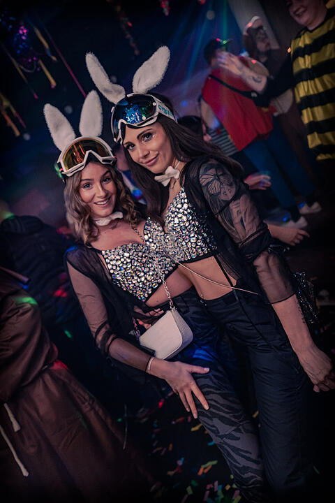 Gemeinsam Fasching feiern bis Montagmorgen!