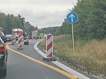 A73, Autobahn, Anschlussstelle, Sperrung, Baustelle, Landstraße, Stau