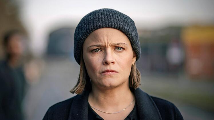 Die Bremer Kommissarin Liv Moormann (Jasna Fritzi Bauer) muss im neuen Bremer "Tatort"-Krimi den Mord an einer  bemitleidenswerten Studentin aufkl&auml;ren. Ihre Partnerin Linda Selb liegt derweil im Krankenhaus - nach der Attacke durch einen Verd&auml;chtigen.