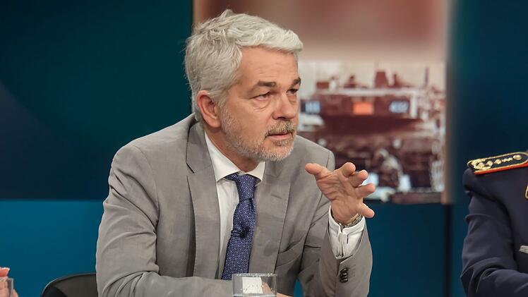 Carlo Masala beschwerte sich bei "Hart aber fair": "Andere mit Boomer deklassifizieren, kann man machen, ist aber relativ uncool und unprofessionell."