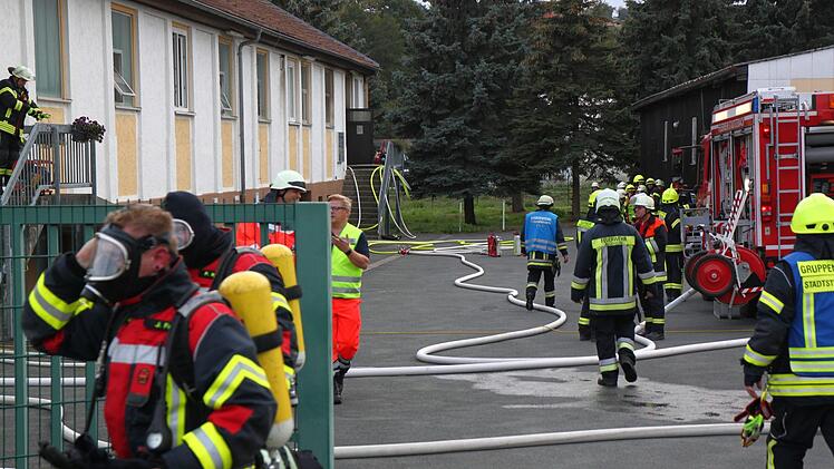 Großeinsatz am Stadtsteinacher Fitness-Studio. Foto: Jürgen Gärtner