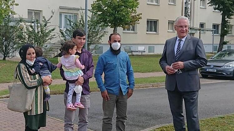 Innenminister Herrmann in Bamberg zu den Evakuierten aus Kabul