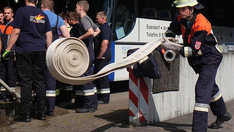 Maschinisten-Ausbildung des Kreisfeuerwehrverbandes im Atemschutzzentrum Oberthulba   Foto: Gerd Schaar