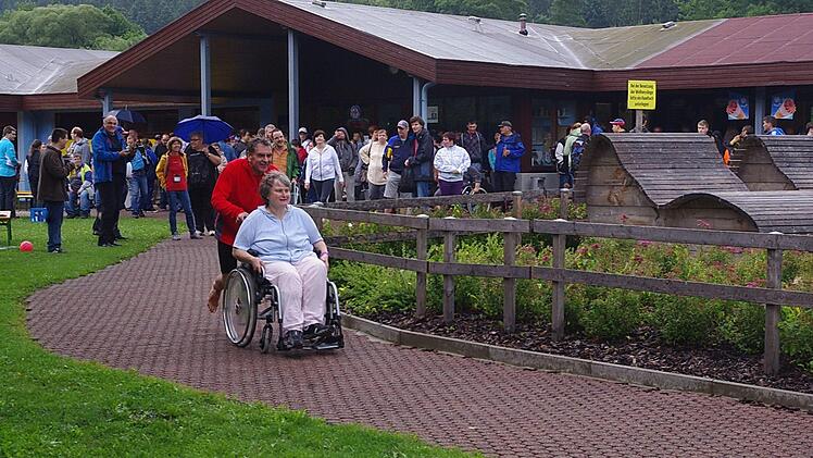 Beim Kurzstreckenlauf gaben alle Teilnehmer gewaltig Gas. Foto: Heike Sch&uuml;lein