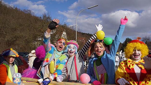 Die Sonne und die Clowns strahlten in Neuschleichach um die Wette.