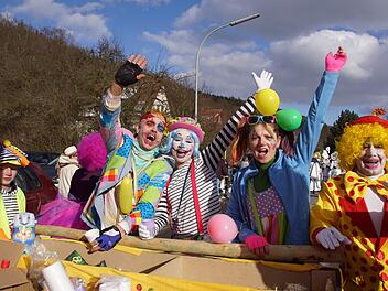 Die Sonne und die Clowns strahlten in Neuschleichach um die Wette.