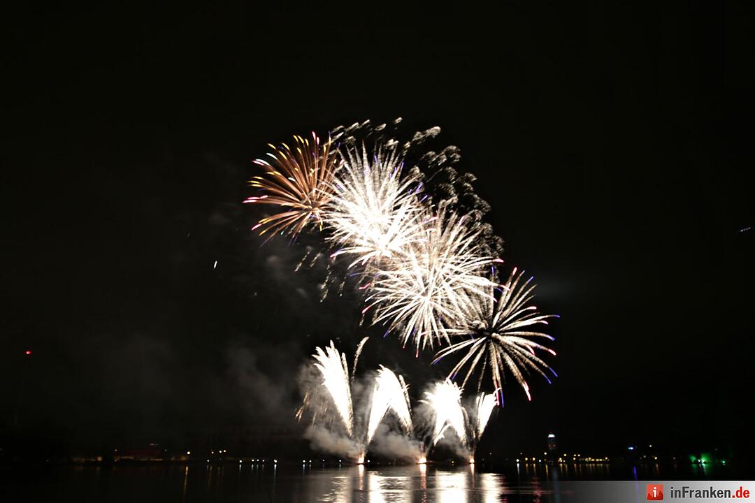 03Volksfest Nürnberg - das Feuerwerk