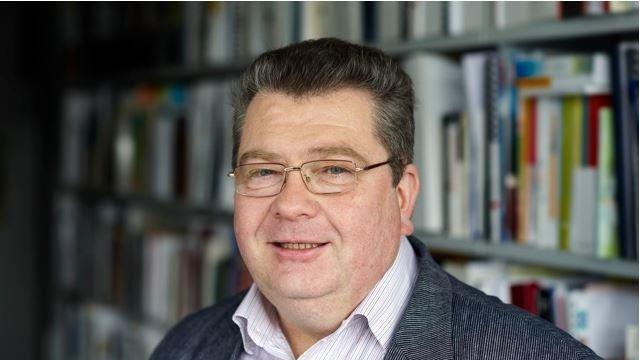 Dr. Stefan Luft