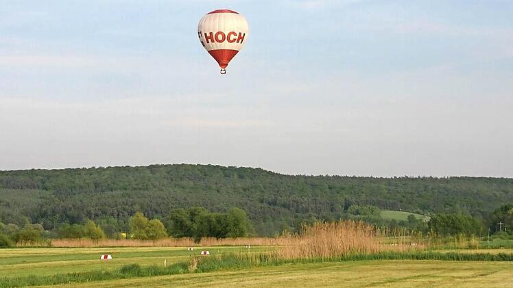 Start gelungen. Gemächlicher Aufstieg über Manndorf.