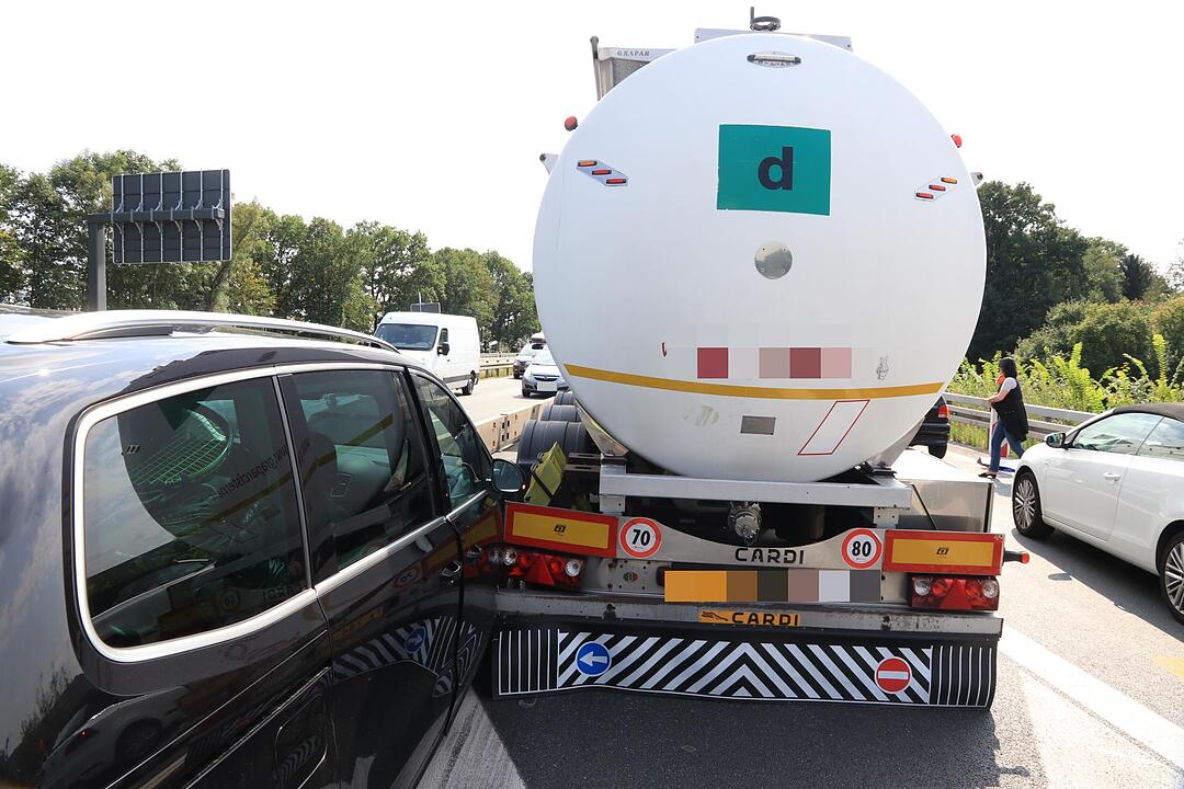 Unfall auf A73 legt den Verkehr um Forchheim lahm